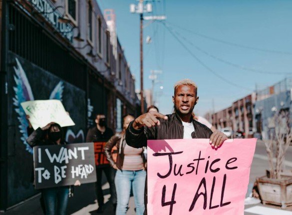 L’avenir de la démocratie américaine réforme, renouveau ou déclin?